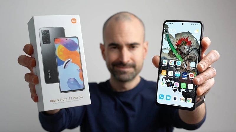 Kích thước màn hình 6,67 inch với AMOLED 120Hz FHD Redmi Note 11 Pro 1