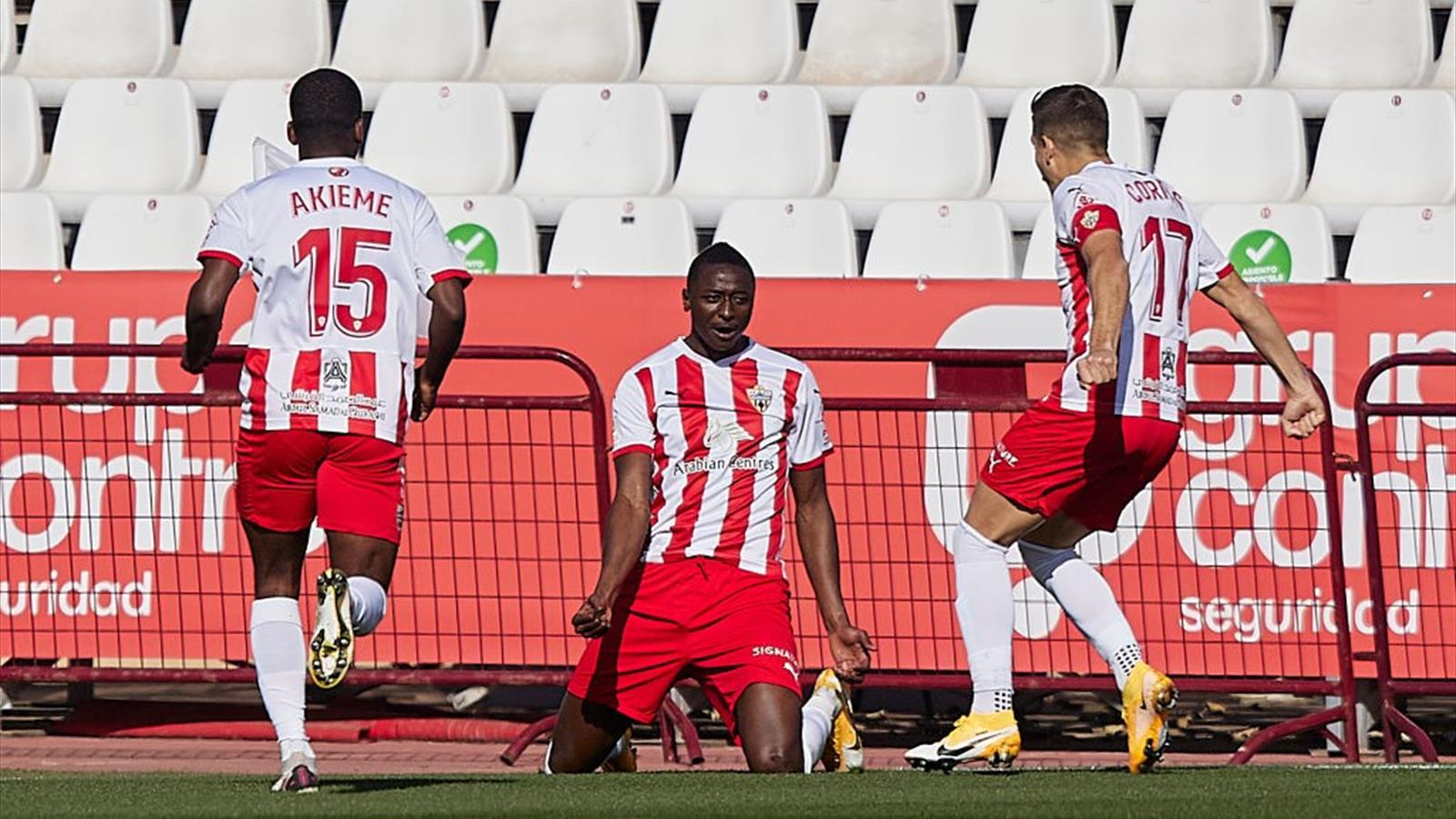 Tìm hiểu về câu lạc bộ Almeria - Đội bóng vùng vịnh mộng mơ 2 Almeria 1