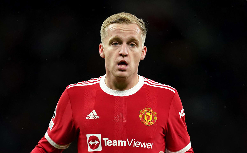cau thu bong da ha lan tung choi bong tai Man United 3